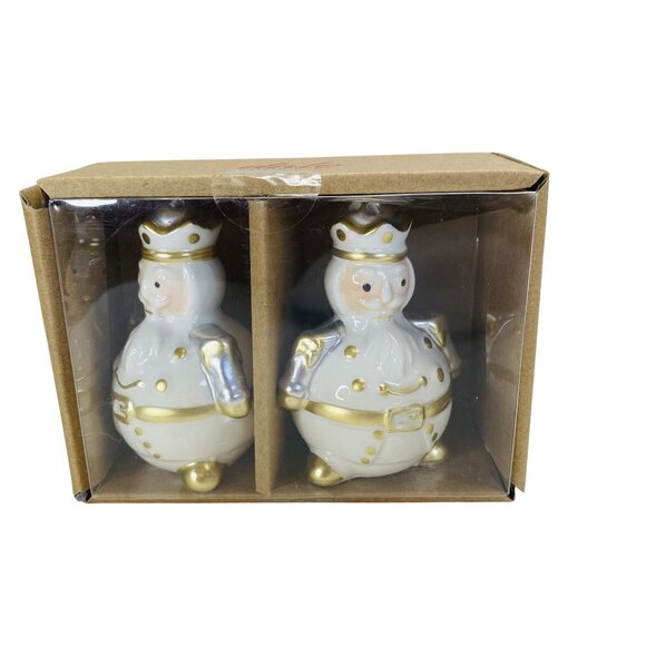 Set Of 2 Christmas Ceramic Nutcracker Salt & Pepper Shakers - Picture 1 of 4
